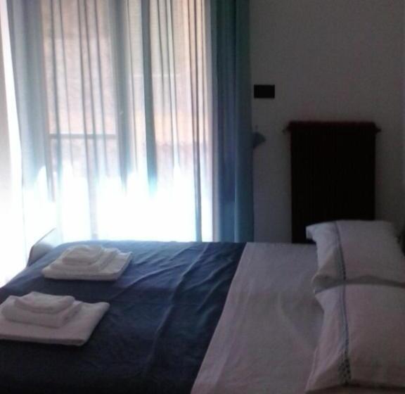 חדר סטנדרט, Aurora