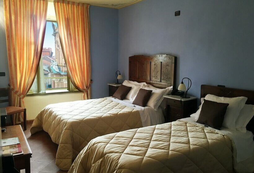 标准三人间, La Foresteria Del Castello   Wellness Hotel In Dimora Storica