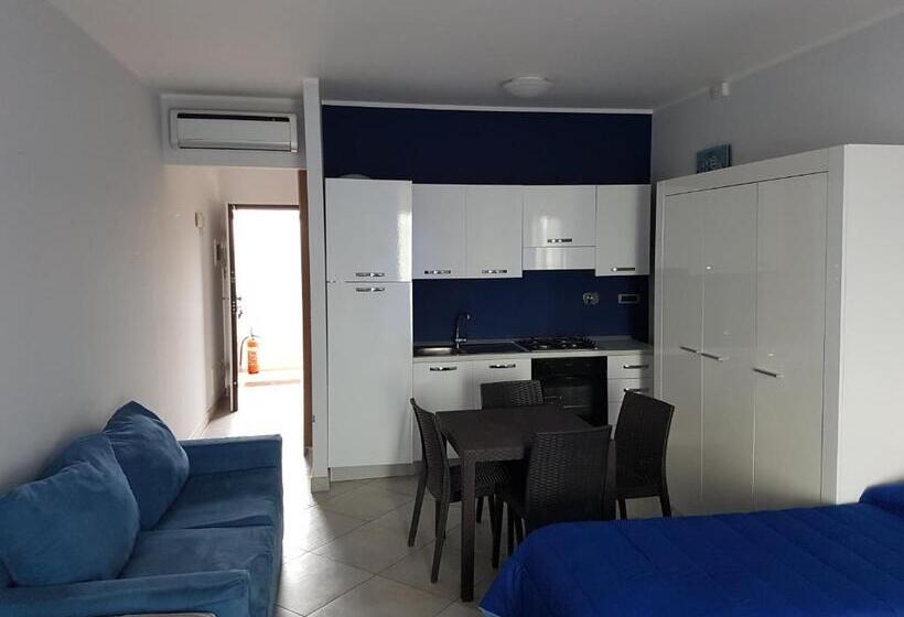 Студия Стандарт Вид на Море, Piccolo Paradiso