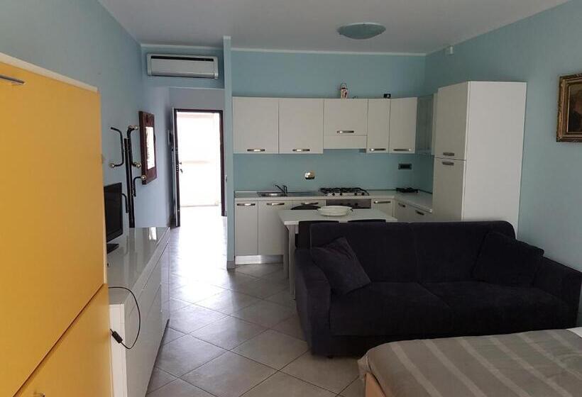 Студия Стандарт Вид на Море, Piccolo Paradiso