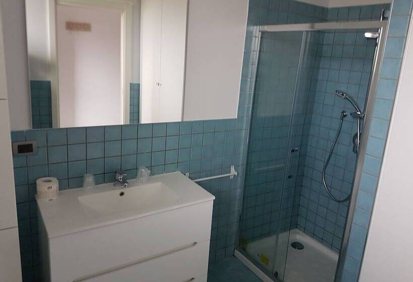 Студия Стандарт Вид на Море, Piccolo Paradiso