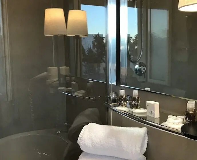 Junior Suite, Silva