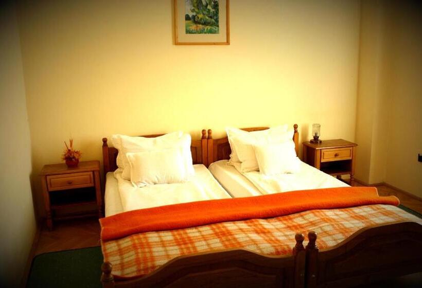 غرفة قياسية, Tivoli