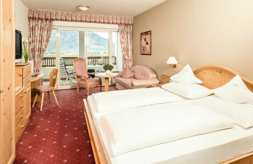 غرفة كومفورت, Tyrol