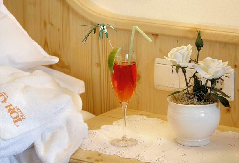 스탠다드 발코니 룸, Tyrol