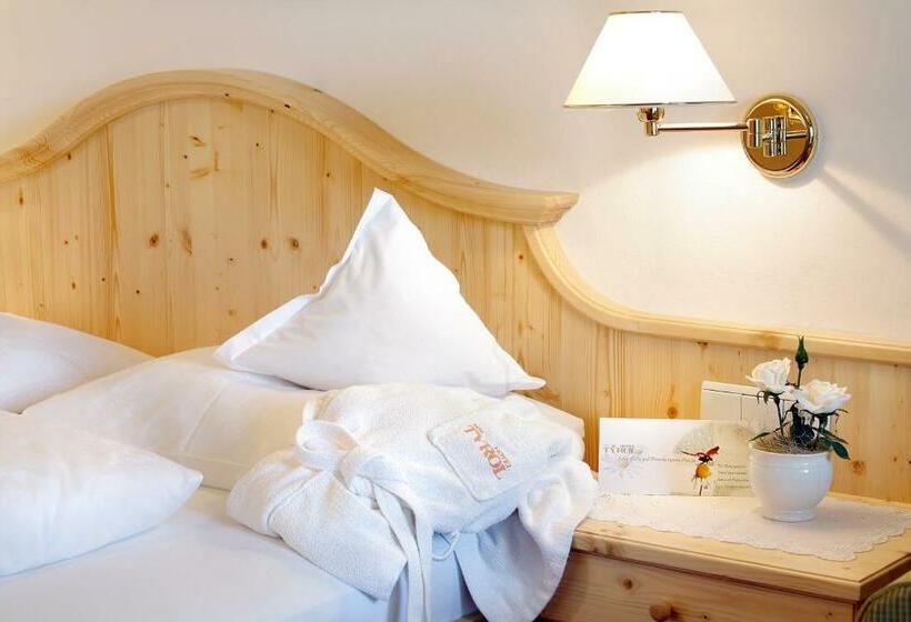 스탠다드 발코니 룸, Tyrol