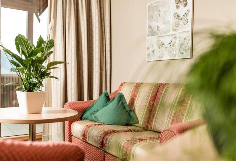 발코니 디럭스 룸, Tyrol