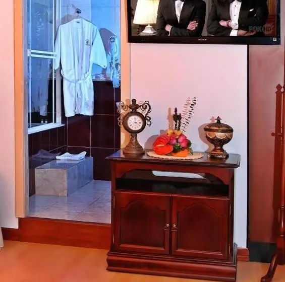 Junior Suite, Yanuncay