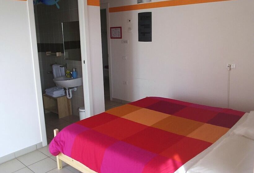 Номер Стандарт, Ostello Casa Rossa