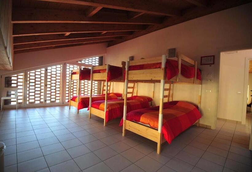 Семейный Номер, Ostello Casa Rossa