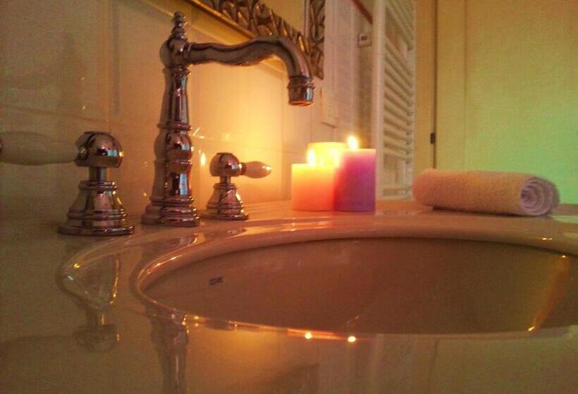 اتاق استاندارد با بالکن, B&b Grano E Lavanda