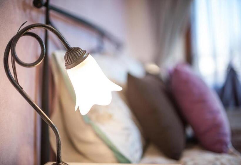 اتاق استاندارد با بالکن, B&b Grano E Lavanda