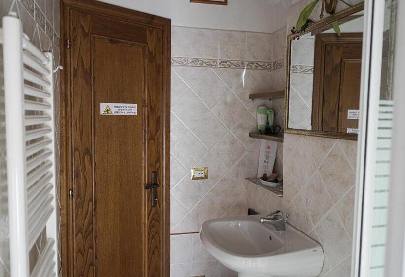 Люкс Вид на Город, B&b Le Undici Lune