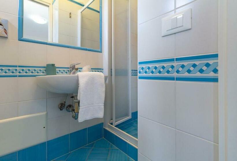 غرفة كومفورت, B&b Sperlonga