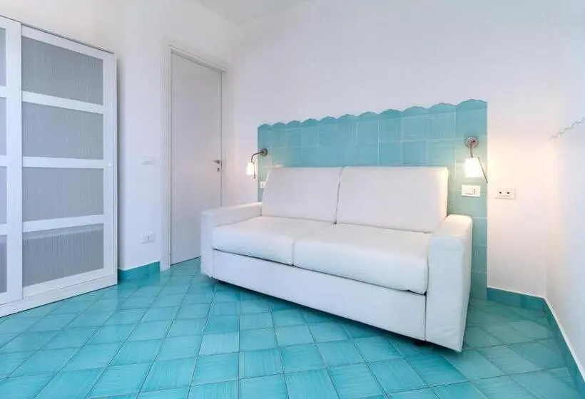 Perhehuone, B&b Sperlonga