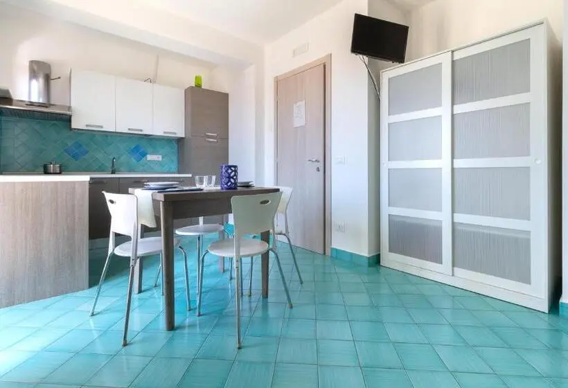 Perhehuone, B&b Sperlonga