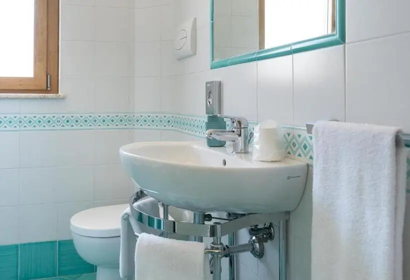 Perhehuone, B&b Sperlonga