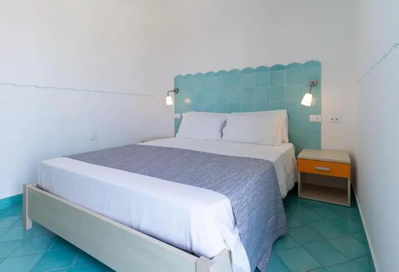 Perhehuone, B&b Sperlonga