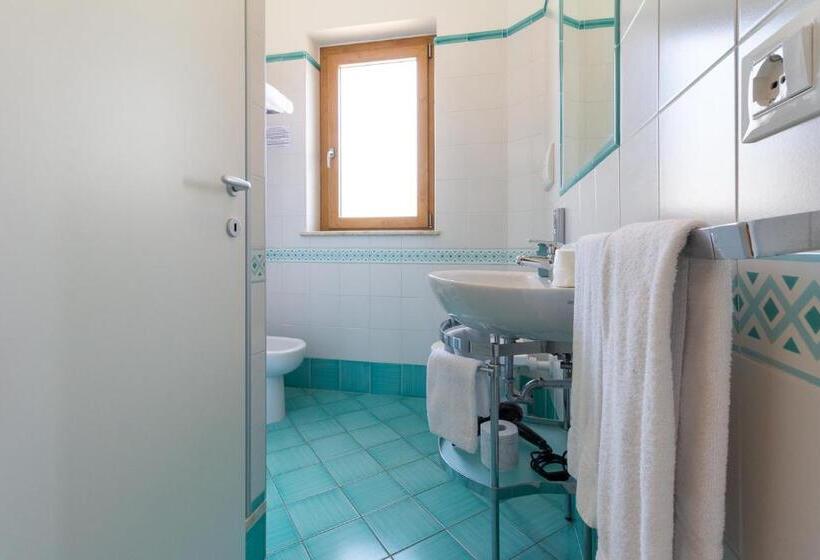 غرفة عائلية, B&b Sperlonga