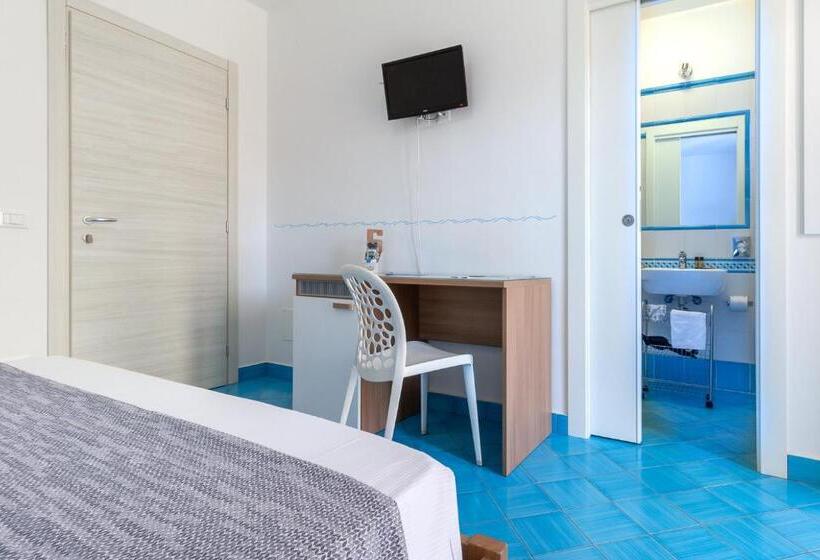 غرفة قياسية مزوَّدة بشُرفة, B&b Sperlonga