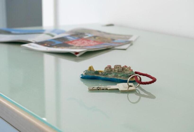 غرفة كلاسيكية ثلاثية, B&b Sperlonga