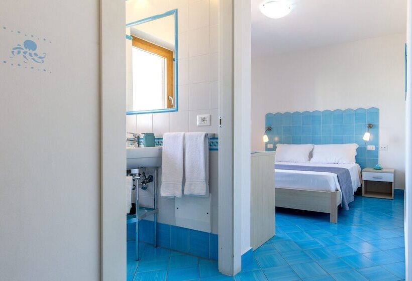 غرفة كلاسيكية سرير مزدوج, B&b Sperlonga