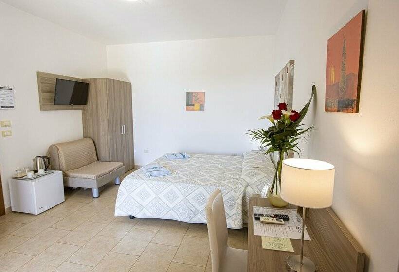 חדר סטנדרט נוף לבריכה, Aia Grande