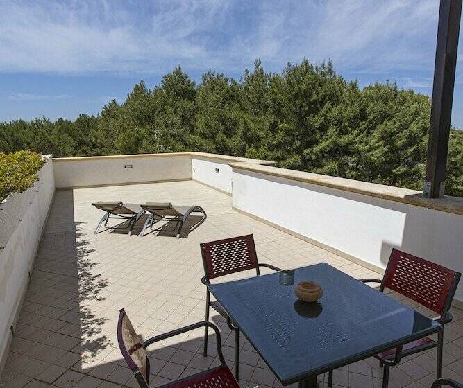 חדר סטנדרט נוף לבריכה, Aia Grande