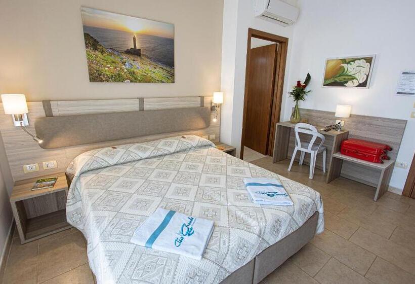 חדר סטנדרט לשלושה, Aia Grande