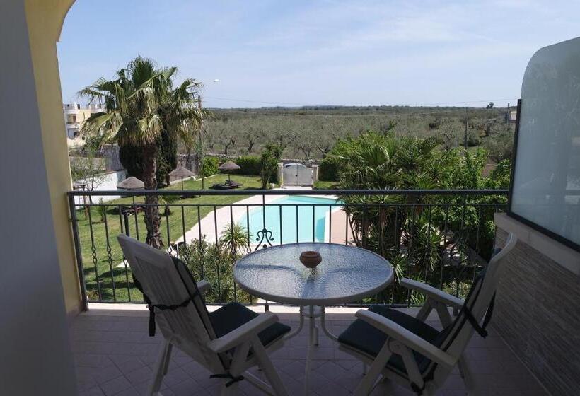 חדר סטנדרט נוף לבריכה, Aia Grande