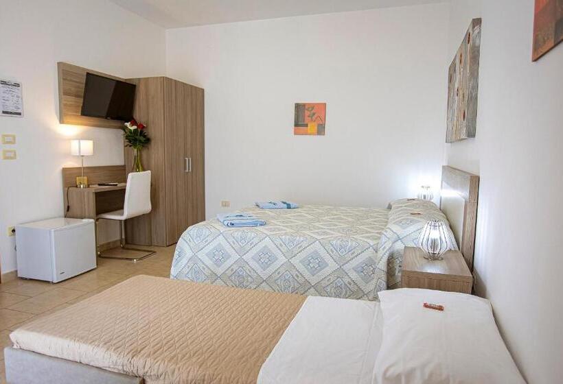 חדר סטנדרט נוף לבריכה, Aia Grande