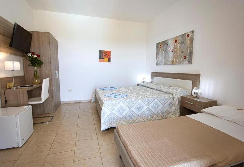 חדר סטנדרט נוף לבריכה, Aia Grande