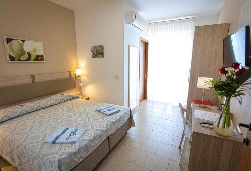 חדר אקונומי, Aia Grande