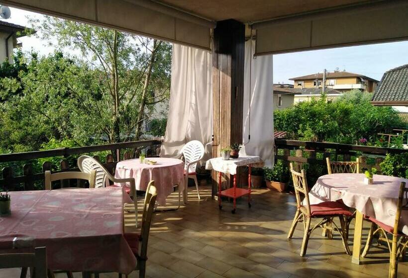 带共用浴室的标准房间, Casa Irene