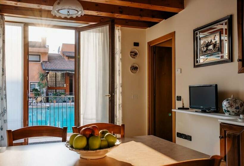 شقة غرفتين, La Dolce Vita