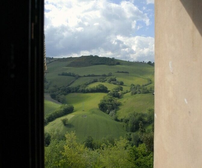 غرفة قياسية, Palazzo Bonfranceschi