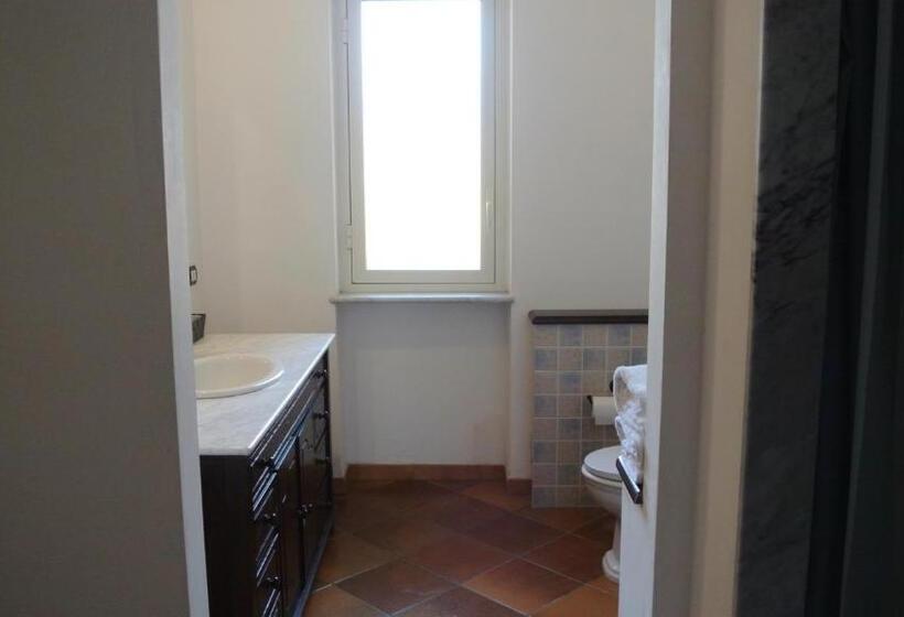 4인용 스탠다드 룸, Villa Carlotta Resort