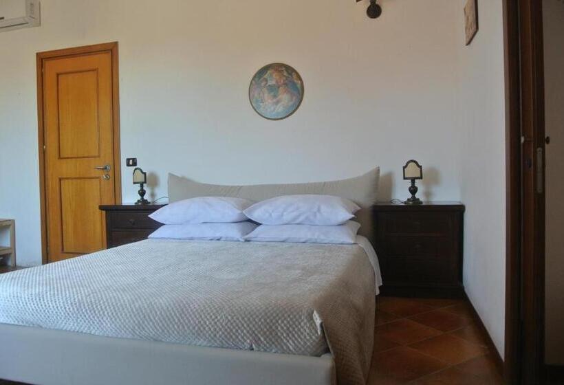 スタンダード4人部屋, Villa Carlotta Resort