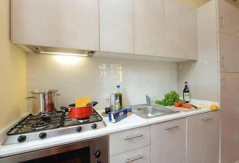 דירת שלושה חדרים, Villa Verganti Veronesi