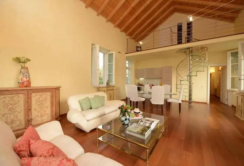 ３ベッドルームアパートメント, Villa Verganti Veronesi