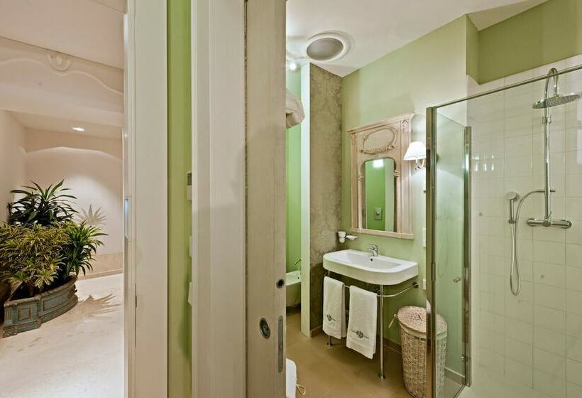 חדר סופריור, Castello Di Buttrio