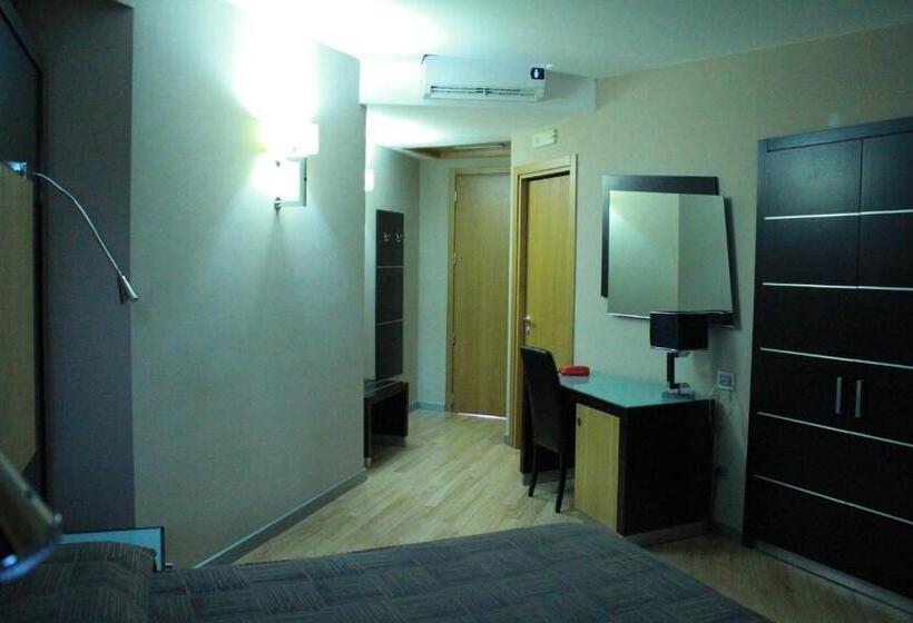 수피리어 룸, Ginepro