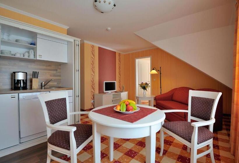 Апартаменты 1 Спальня с Балконом, Godewind