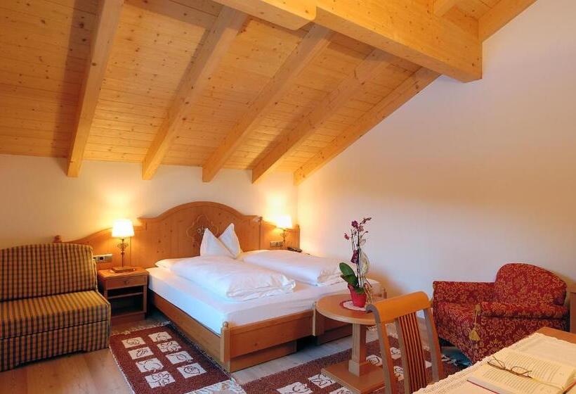 수피리어 룸, Hubertushof