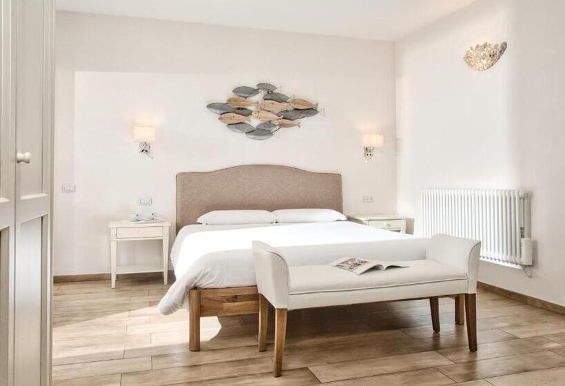 سوئیت جونیور با تراس, Smart Suite & Apartments