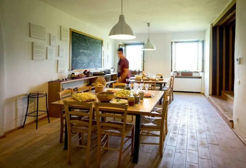 اتاق استاندارد چهار تخته, Ostello Bello Assisi Bevagna