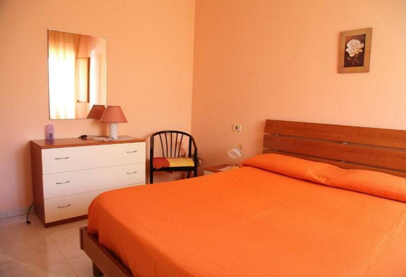 اتاق استاندارد با سرویس بهداشتی مشترک, B&b La Villetta