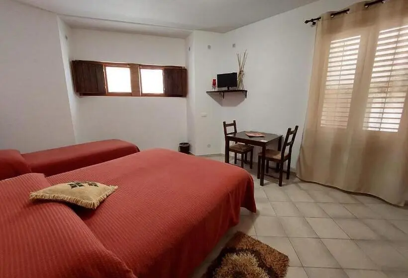 スーペリアールーム, Cloris Guest House