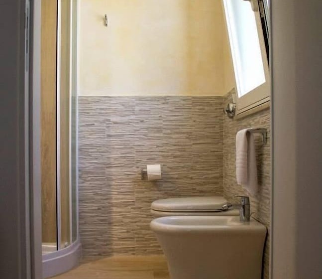 标准三人间, Cofanomare