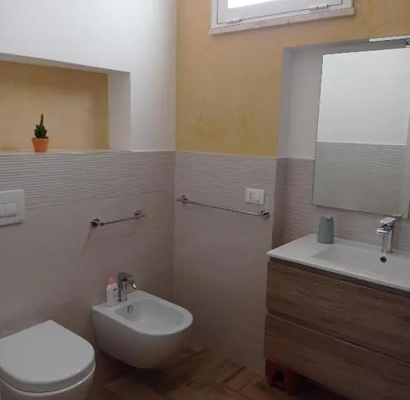 スタンダードトリプルルーム, Cofanomare